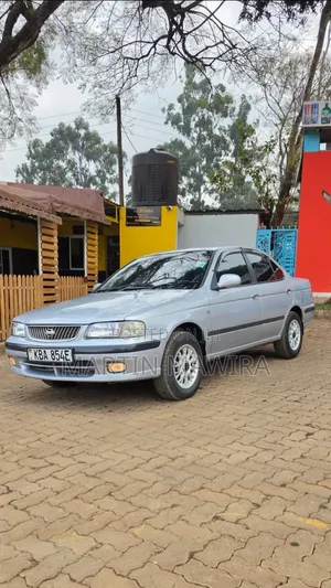 Nissan Sunny 2002 Silver