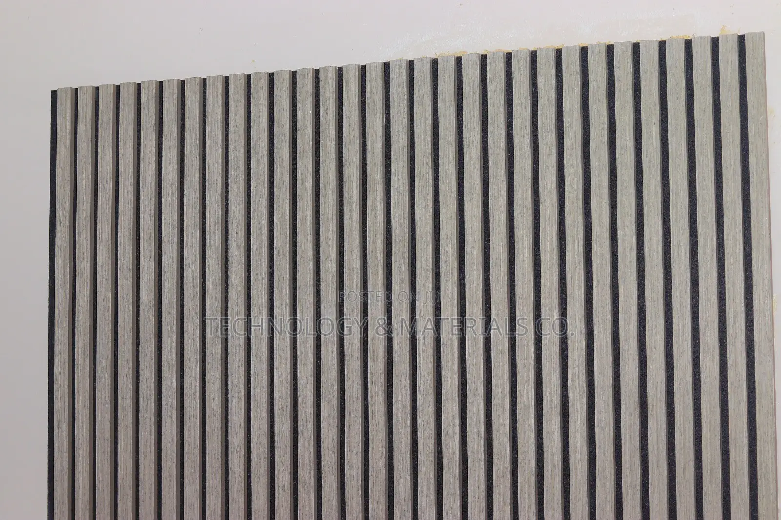 TV Wall Woodlook Slat Panels
