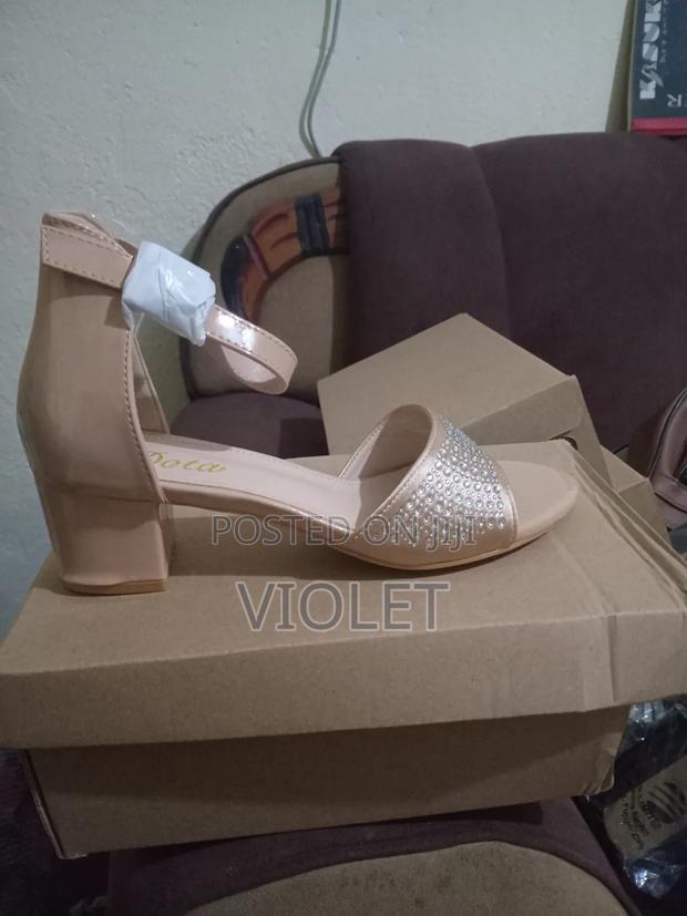 Ladies Shoes - thumbnail 3