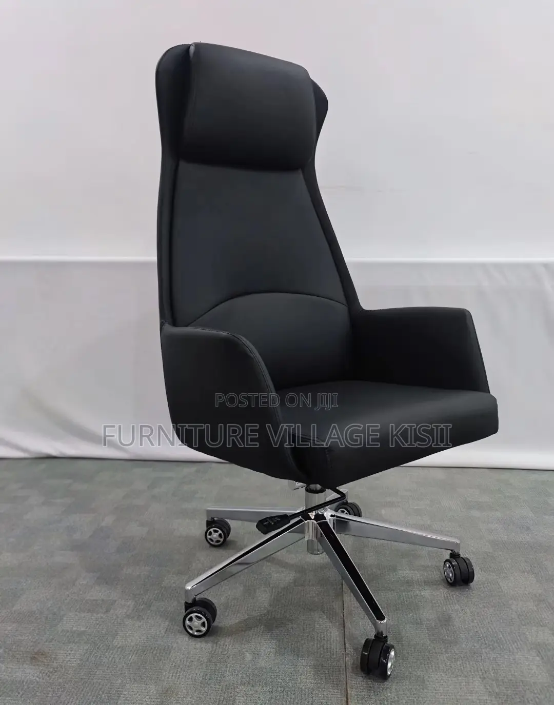 Office Furniture: Leather High Back Office Chair