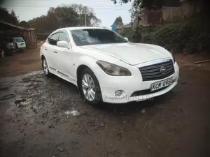Nissan Fuga 2010 White