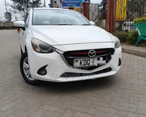 Mazda Demio 2018 White