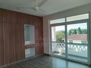 3bdrm Apartment in Beach Road Estate, Nyali Mkomani for rent
