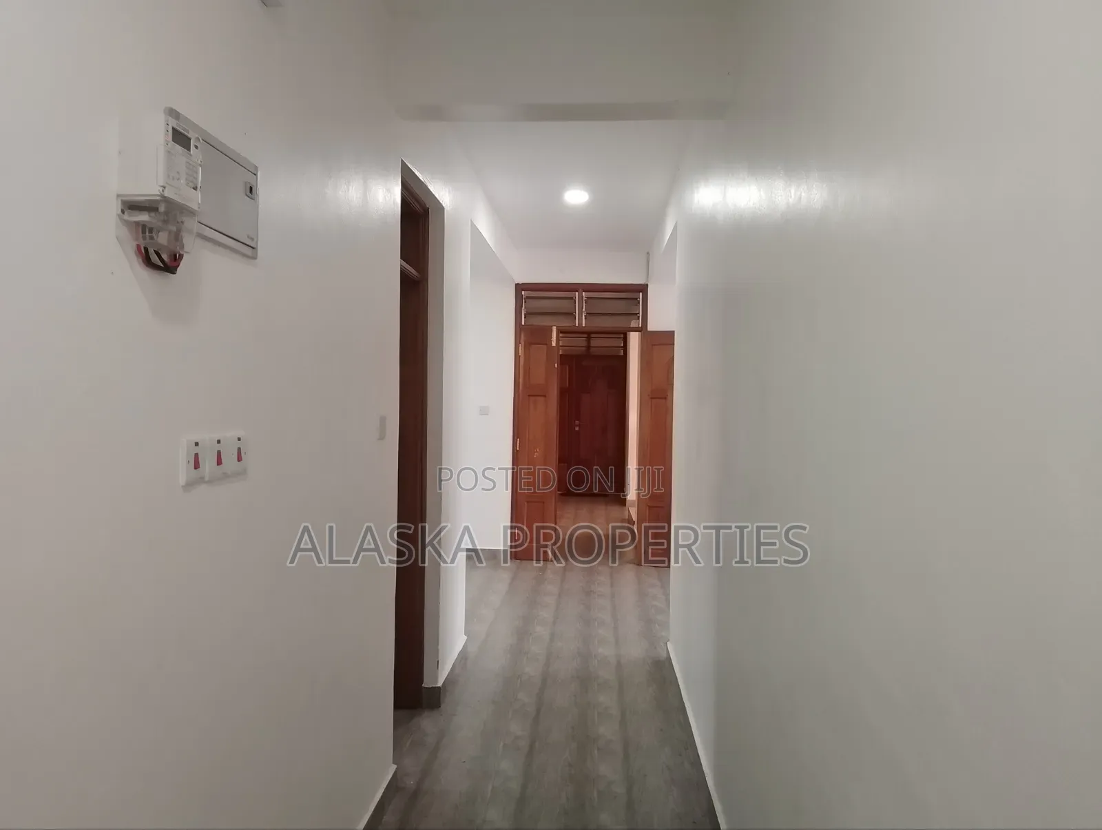 3bdrm Apartment in Beach Road Estate, Nyali Mkomani for rent