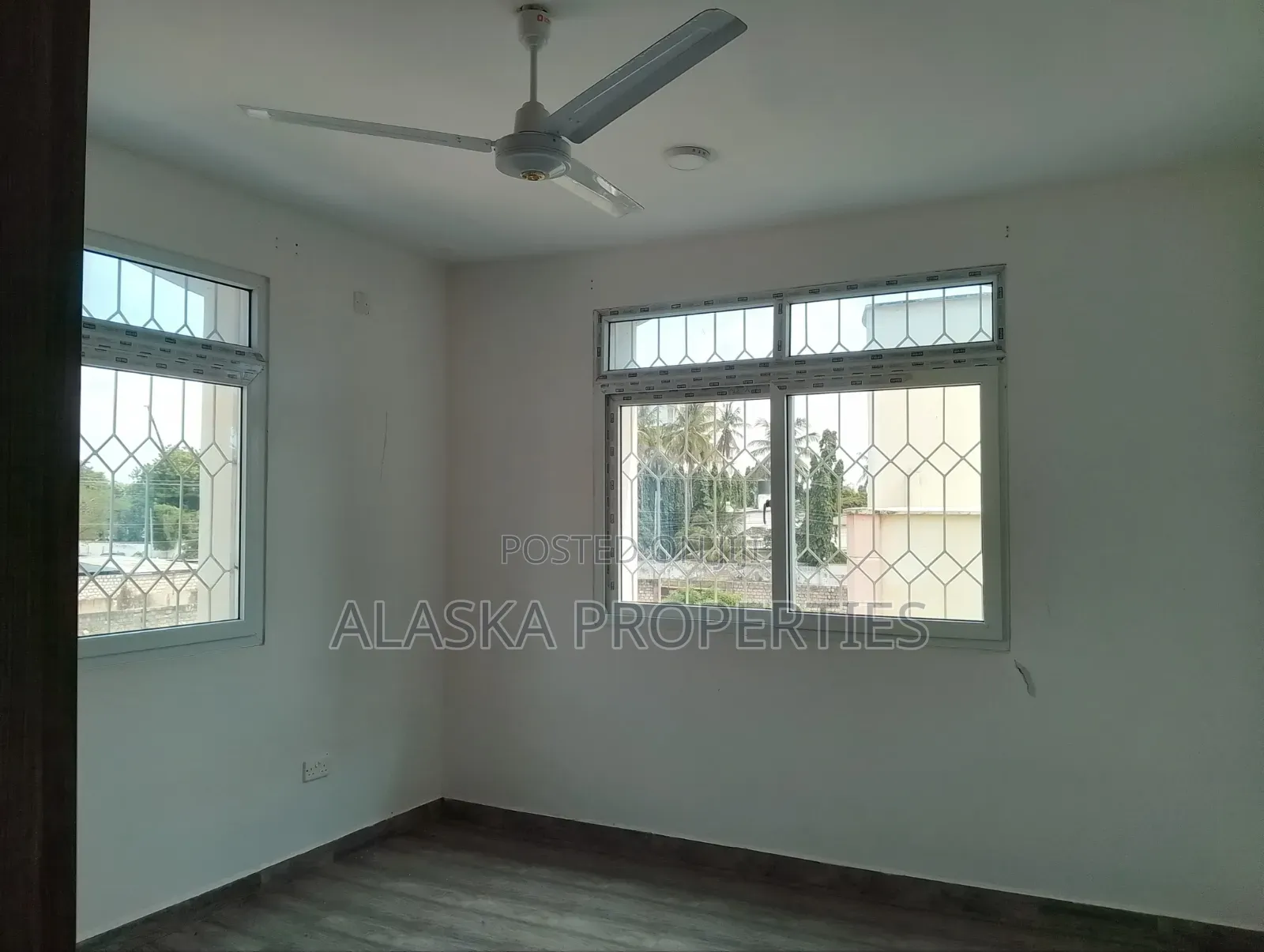 3bdrm Apartment in Beach Road Estate, Nyali Mkomani for rent