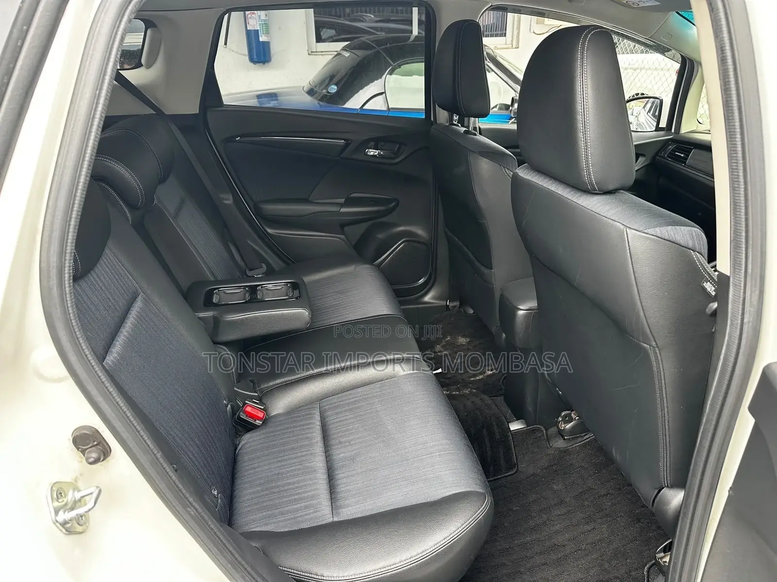 Honda Fit Shuttle 1.5 Hybrid 2WD 2019 White