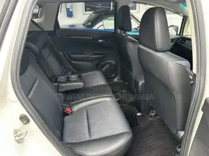 Honda Fit Shuttle 1.5 Hybrid 2WD 2019 White