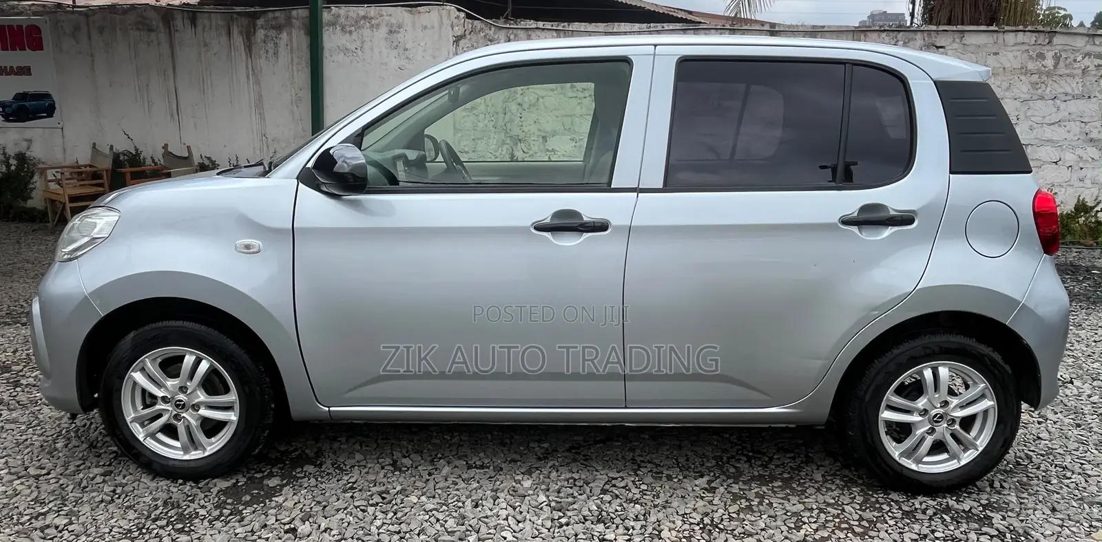 Daihatsu Boon 2018 Silver