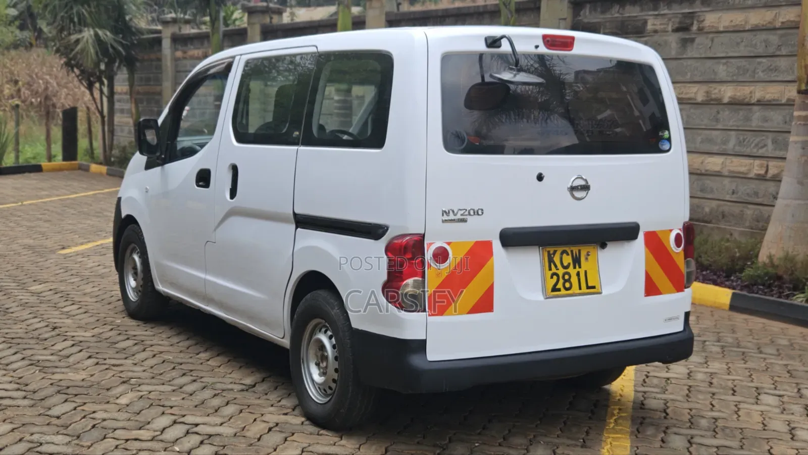 Nissan NP200 2012 White