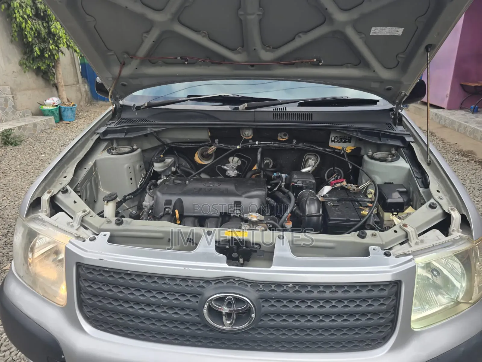 Toyota Succeed 2012 Silver