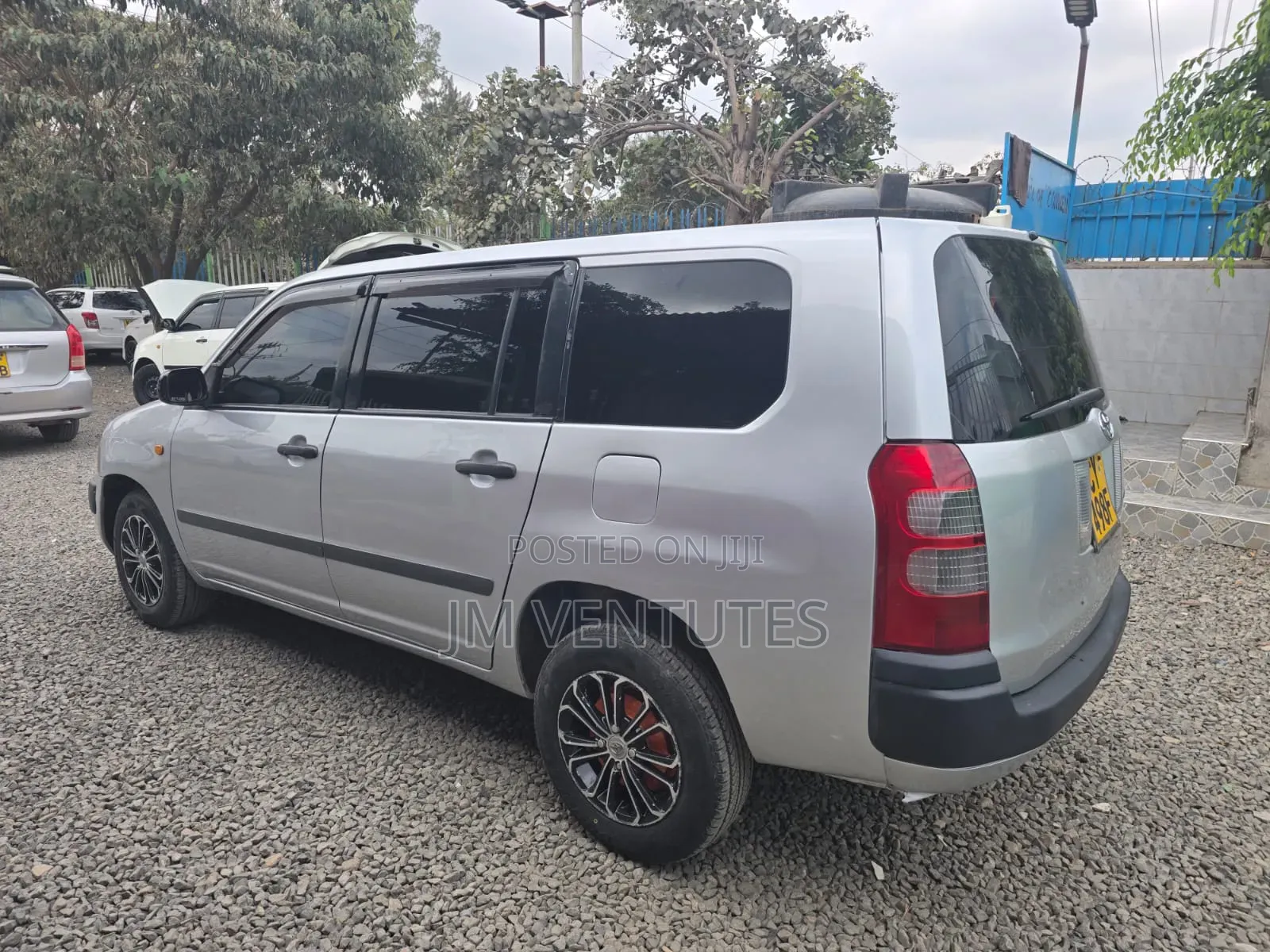 Toyota Succeed 2012 Silver
