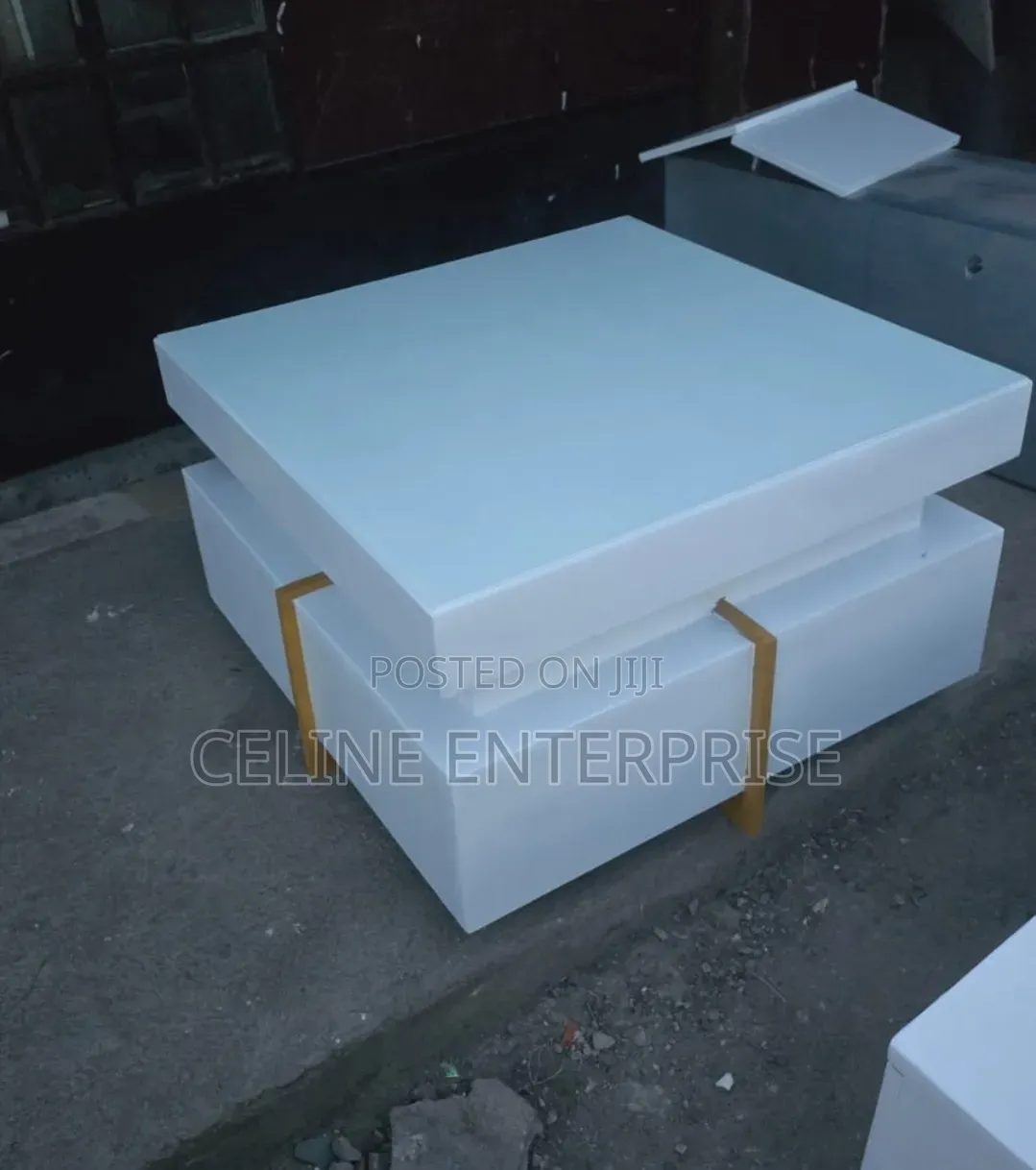 White Executive Modern Squire Coffee Table With Metal Stand