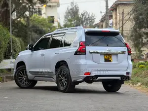 Toyota Land Cruiser Prado 2.8 D-4D 2015 White