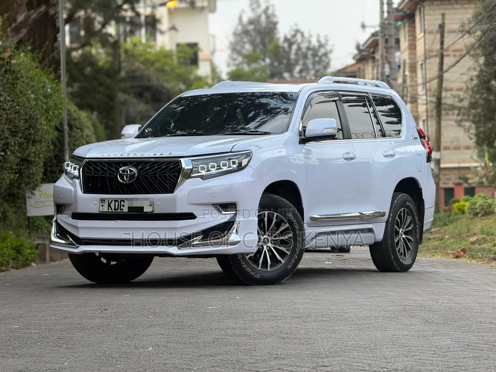 Toyota Land Cruiser Prado 2.8 D-4D 2015 White