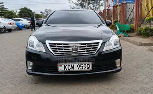 Toyota Crown 2013 Black