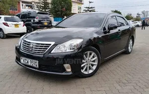Toyota Crown 2013 Black
