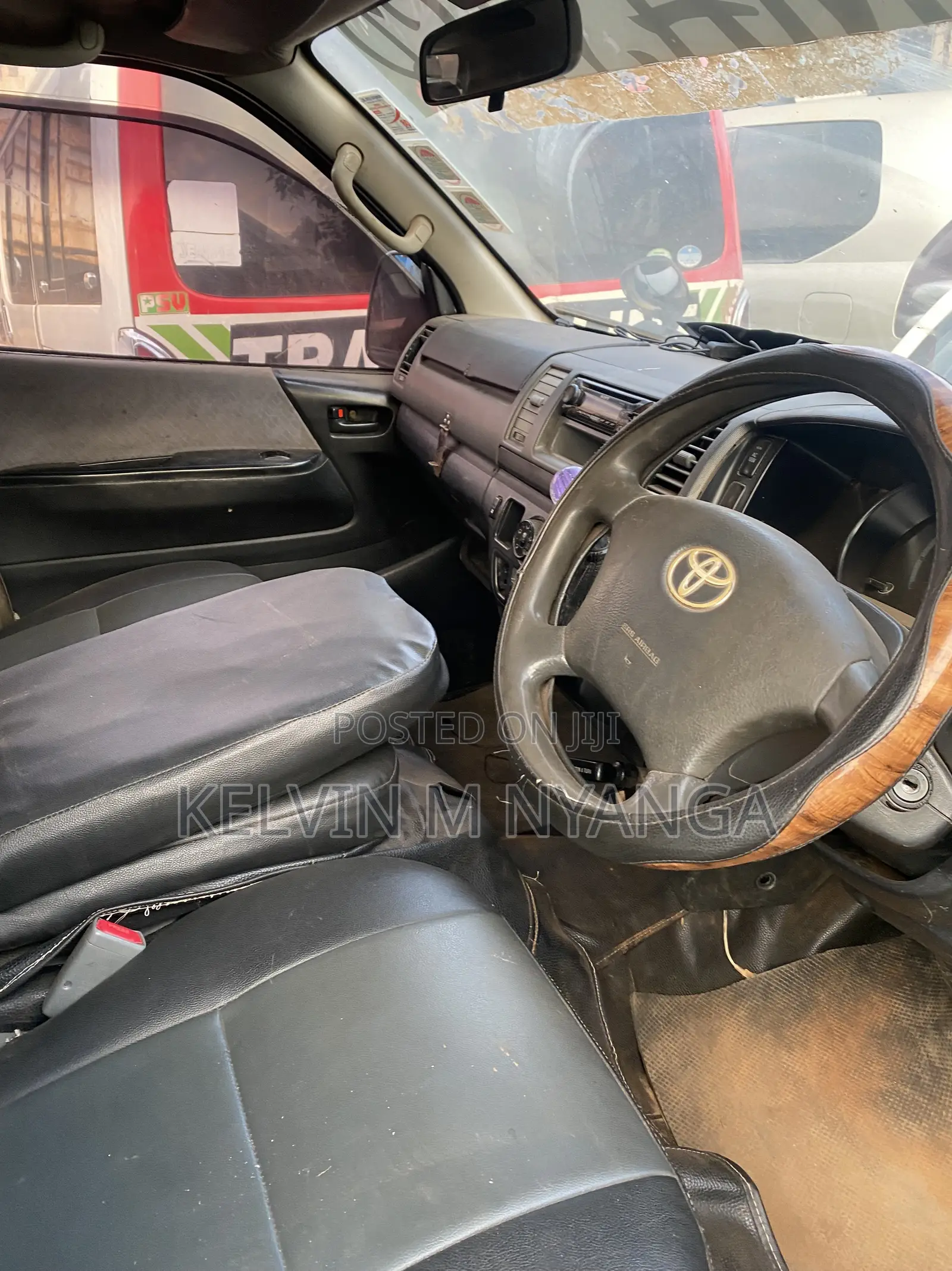Toyota HiAce 2015 White