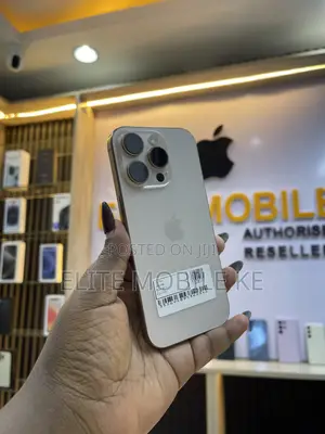 Apple iPhone 16 Pro 256 GB Gold