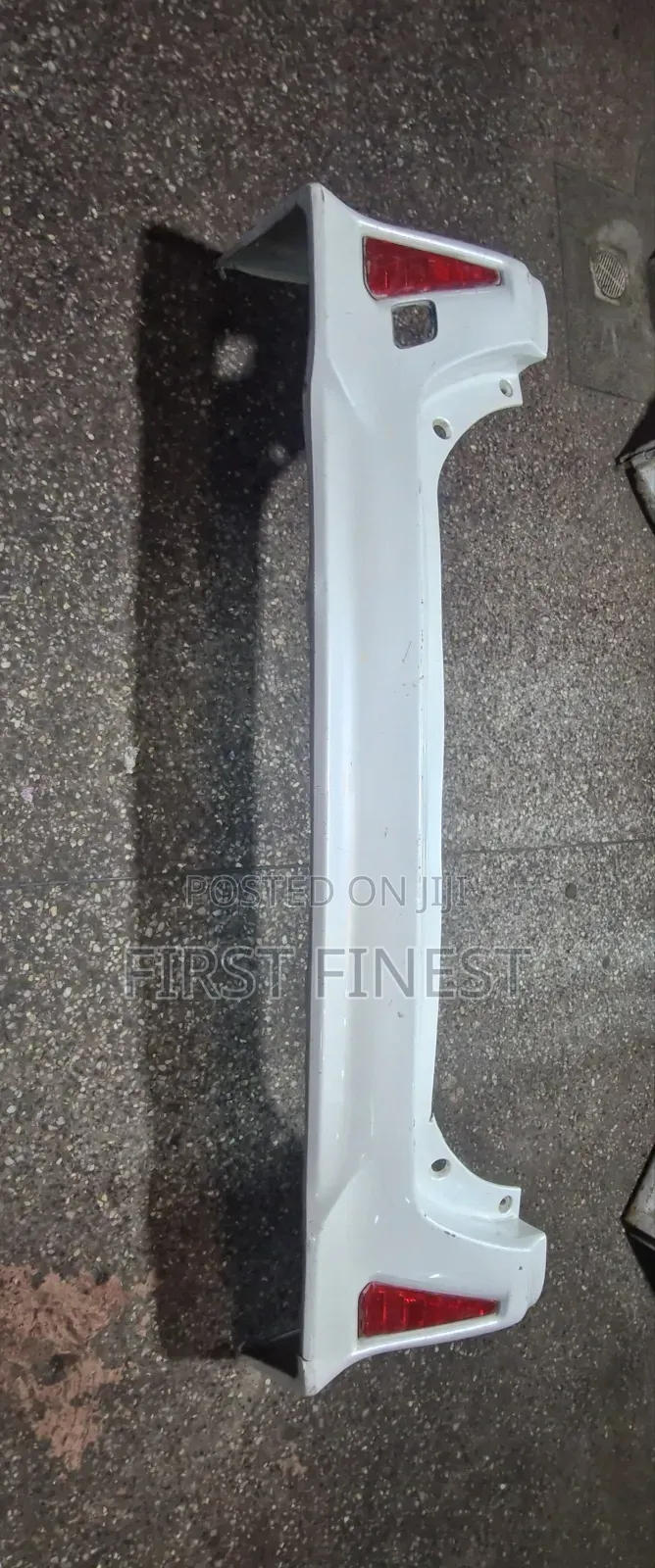 Clean Noah 2015 Back Bumper