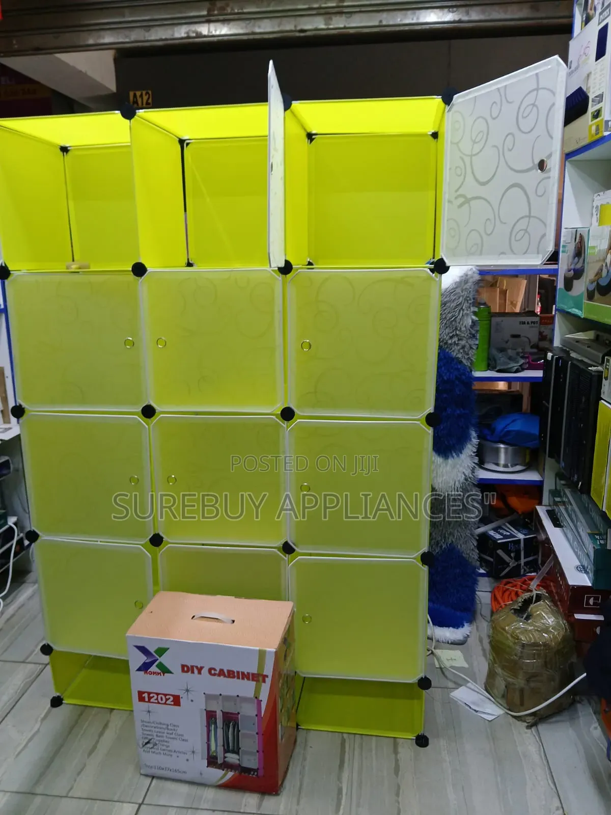 3 Column Plastic Wardrobe