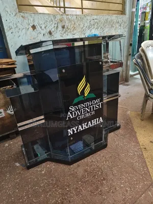 Pulpits Glass Free Delivery