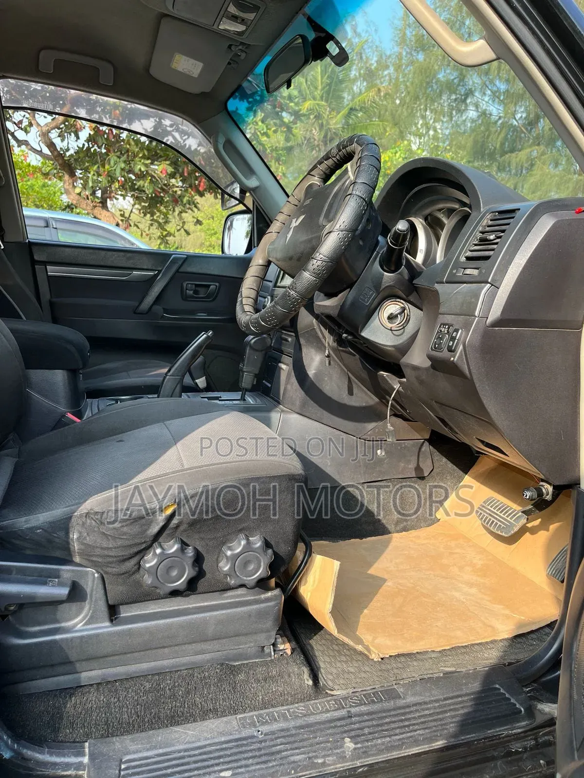 Mitsubishi Pajero 2010 Black