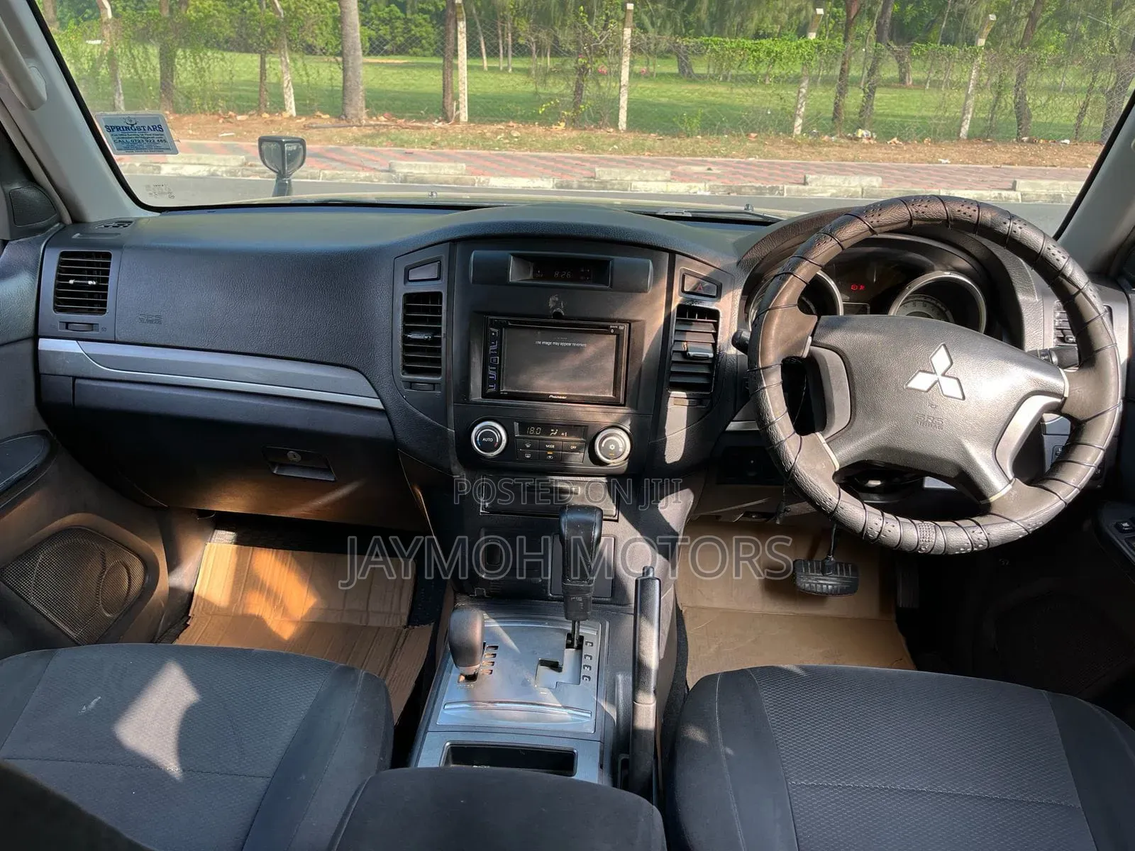 Mitsubishi Pajero 2010 Black