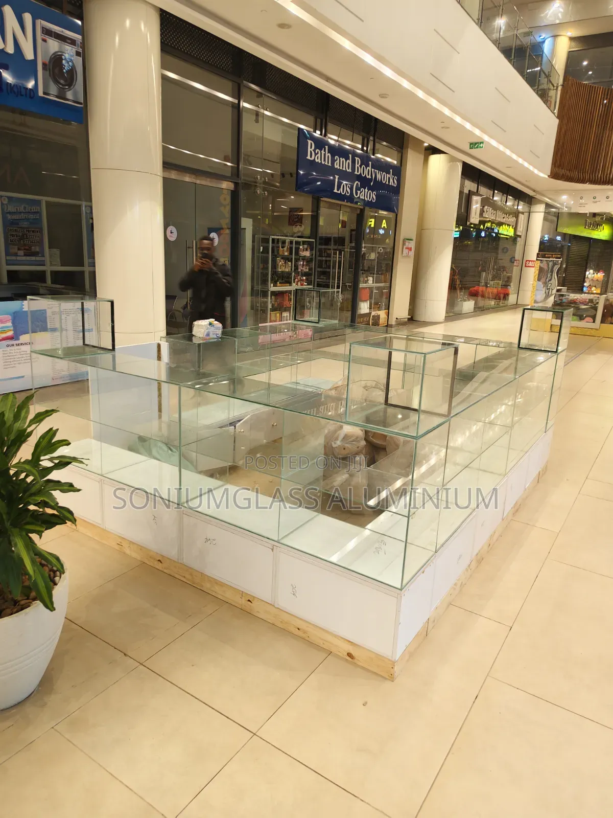 Glass Counterd