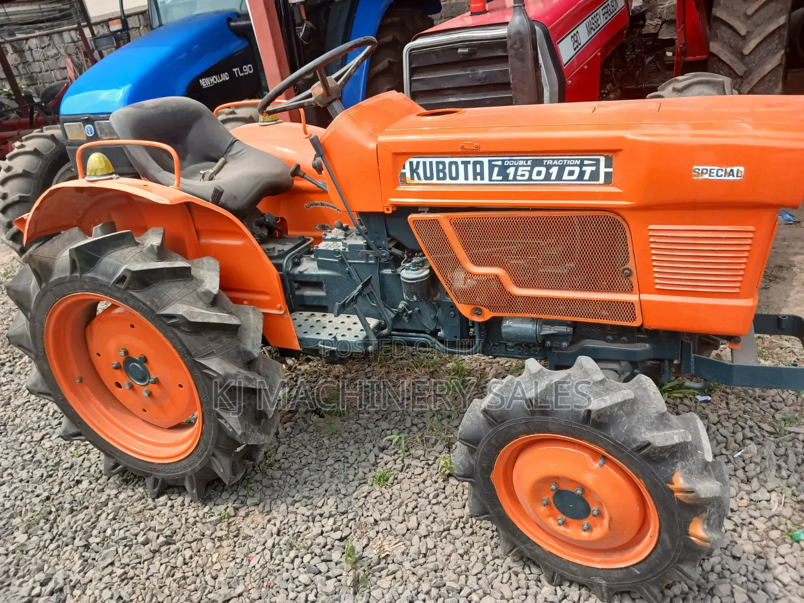 Kubota L1501 DT Tractor