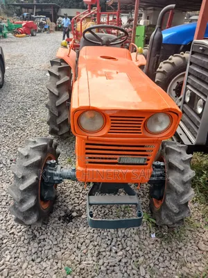 Kubota L1501 DT Tractor