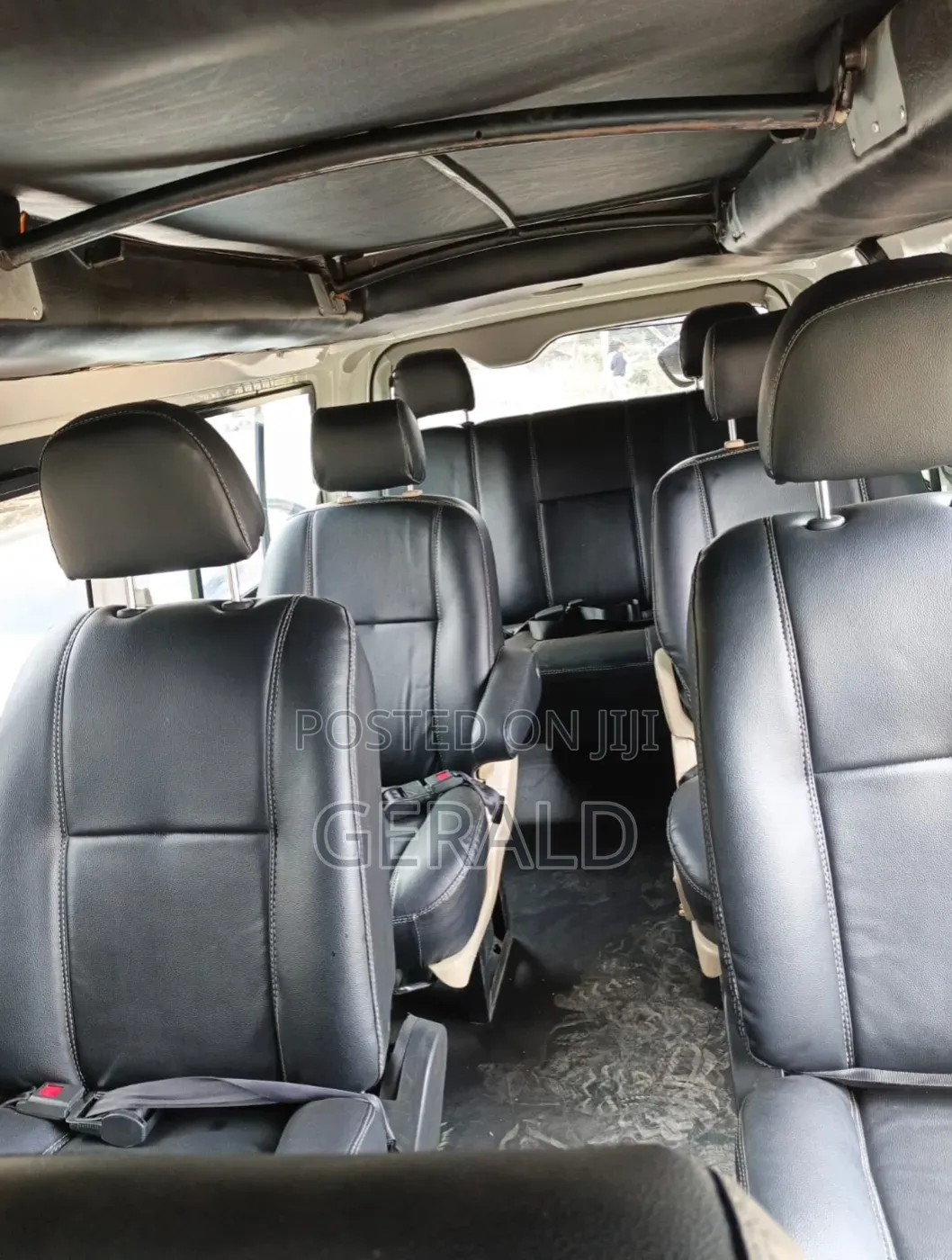 Toyota HiAce 2015 White