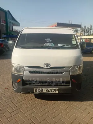 Toyota HiAce 2017 White
