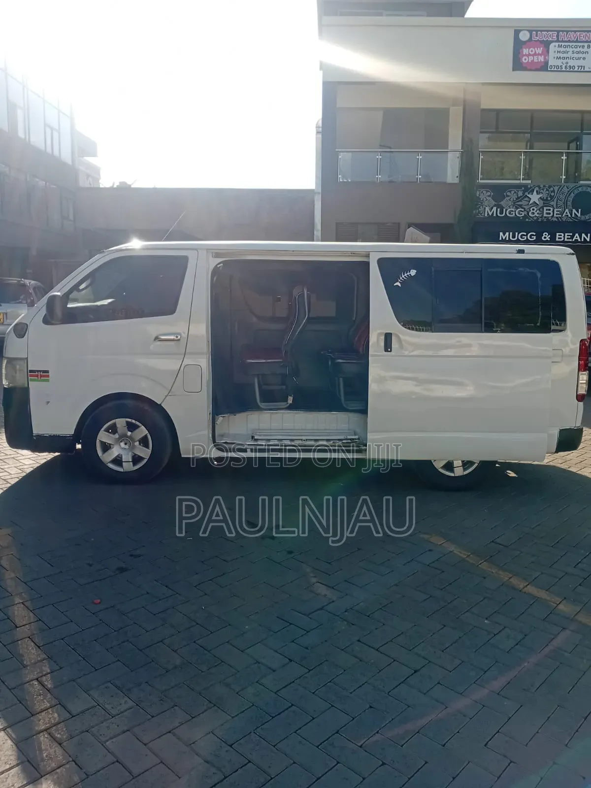 Toyota HiAce 2017 White