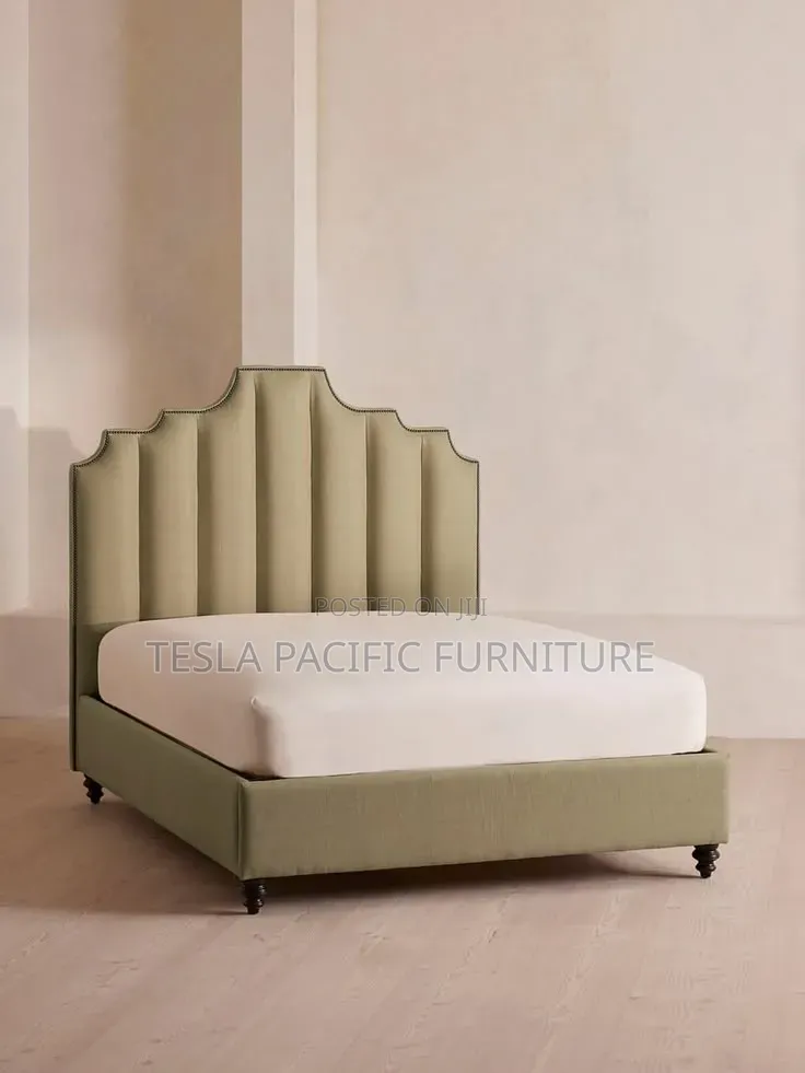 Luxurious Modern Design 5by6 Chester Bed .Free Delivery Countrywide
