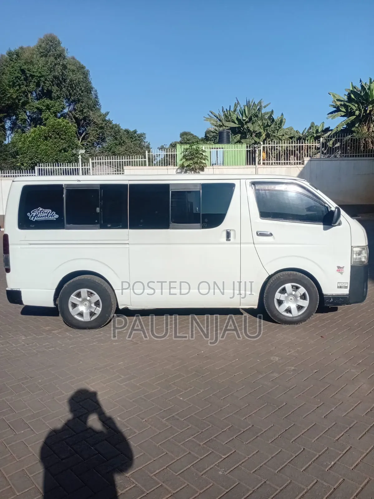 Toyota HiAce 2017 White