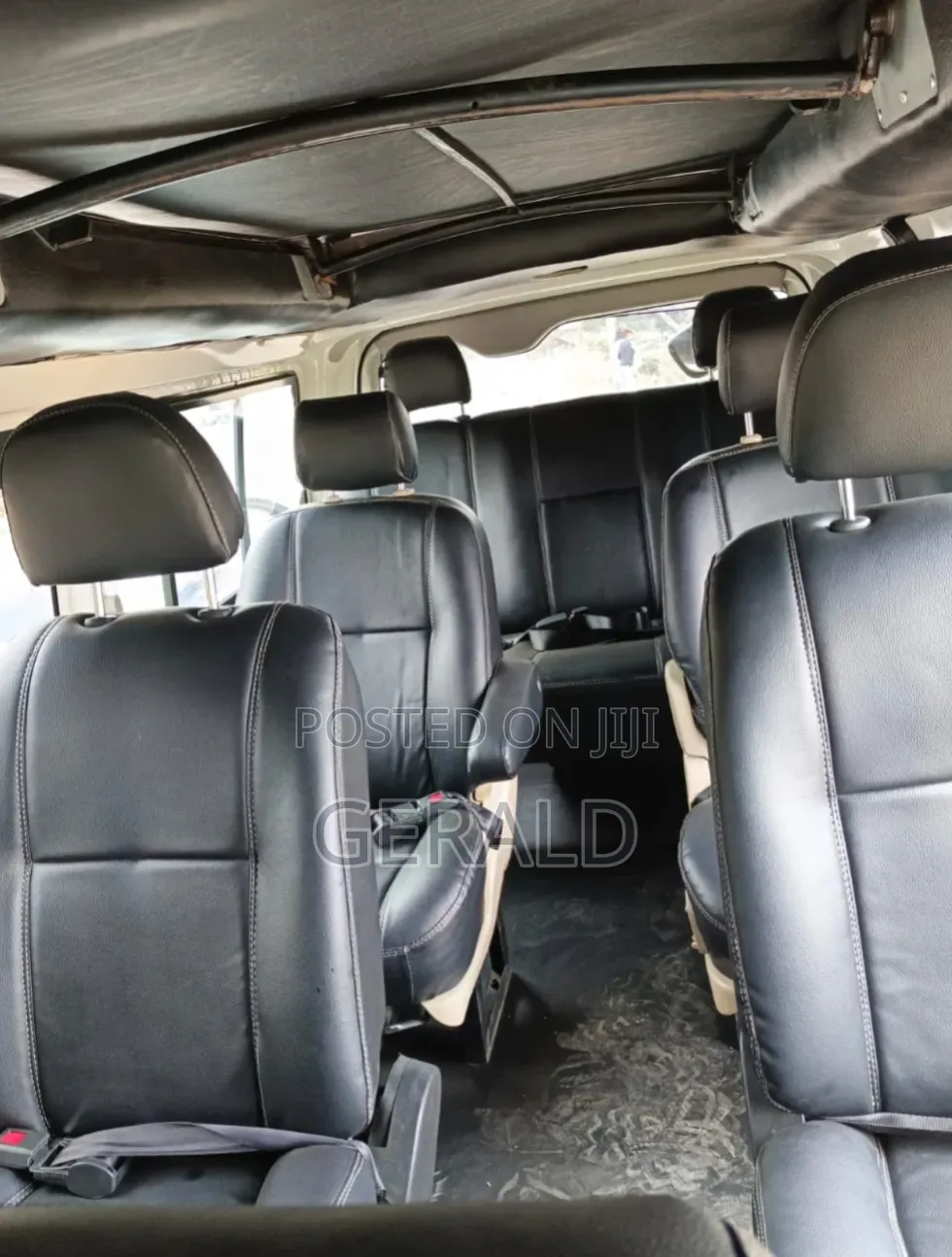 Toyota HiAce 2015 White