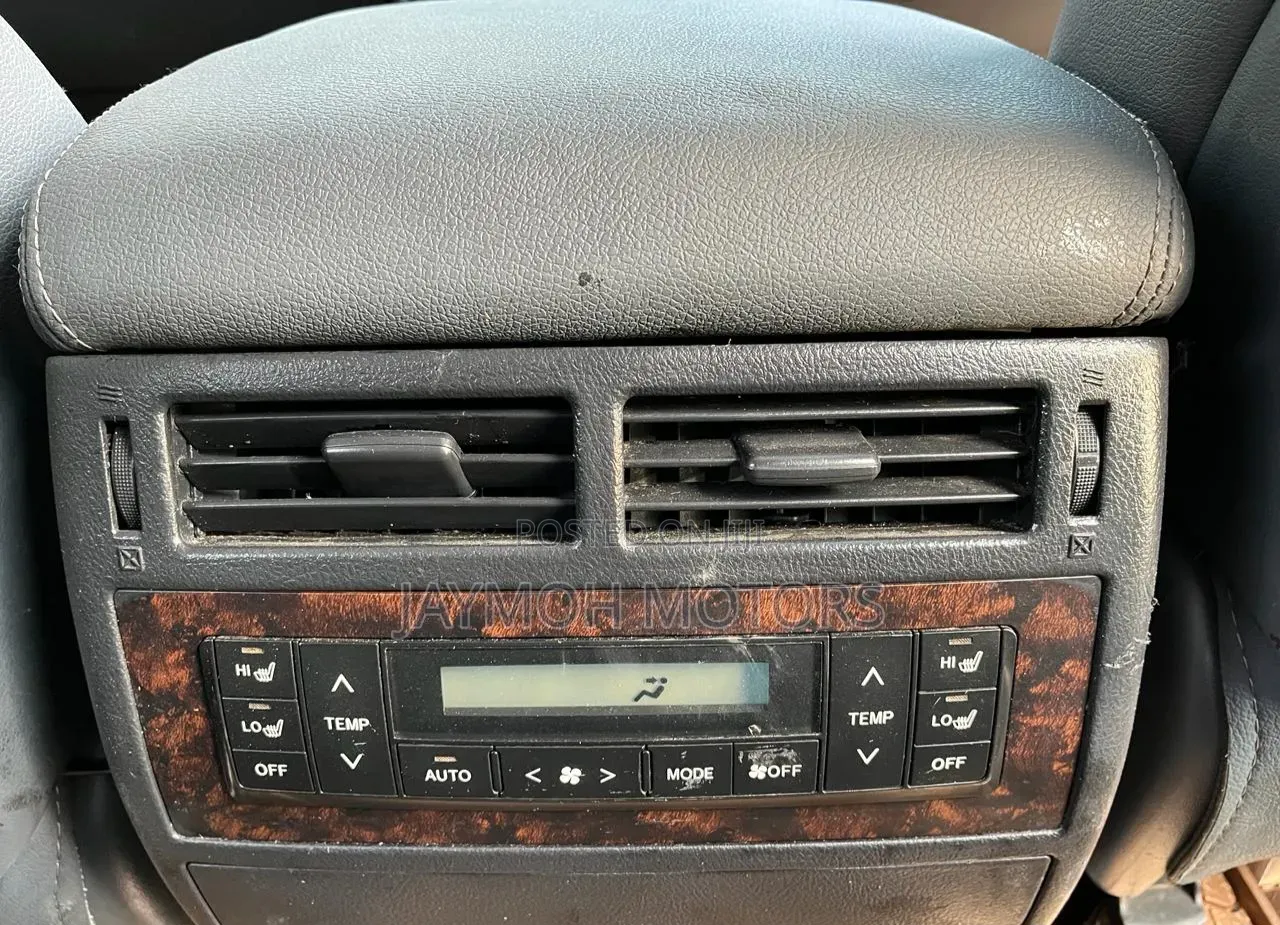 Toyota Land Cruiser 2014
