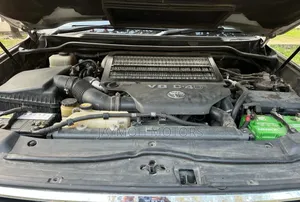 Toyota Land Cruiser 2014