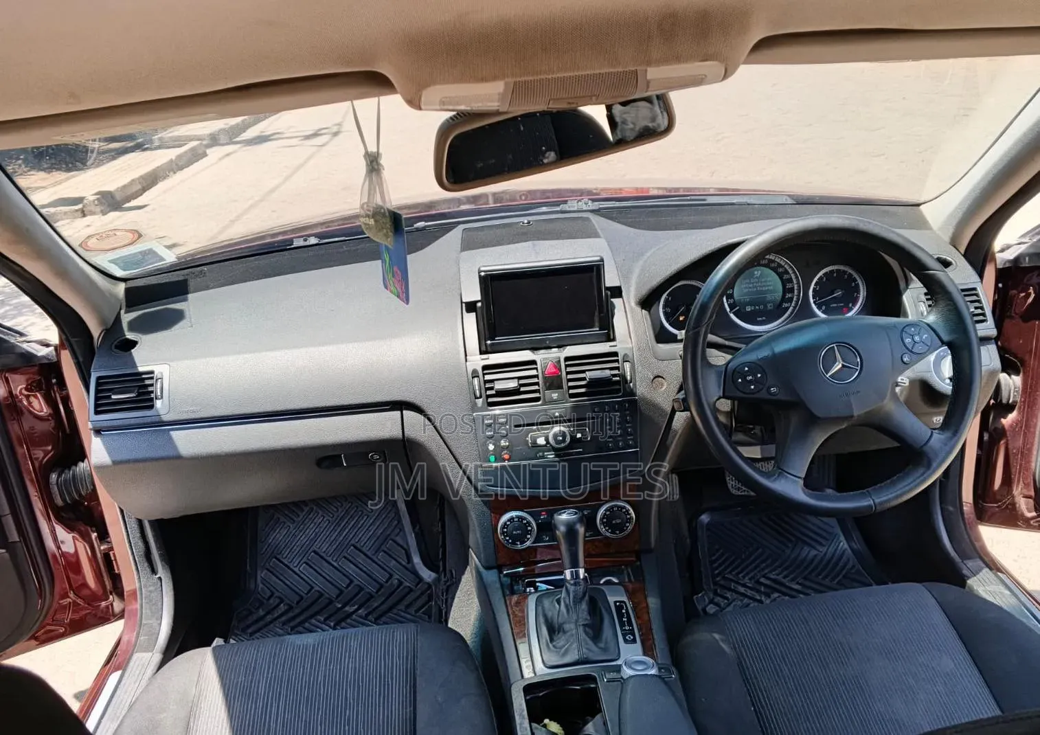 Mercedes-Benz C200 2009 Burgundy