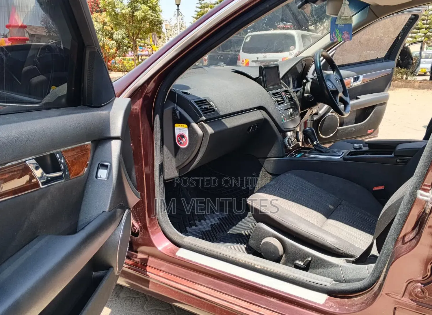 Mercedes-Benz C200 2009 Burgundy