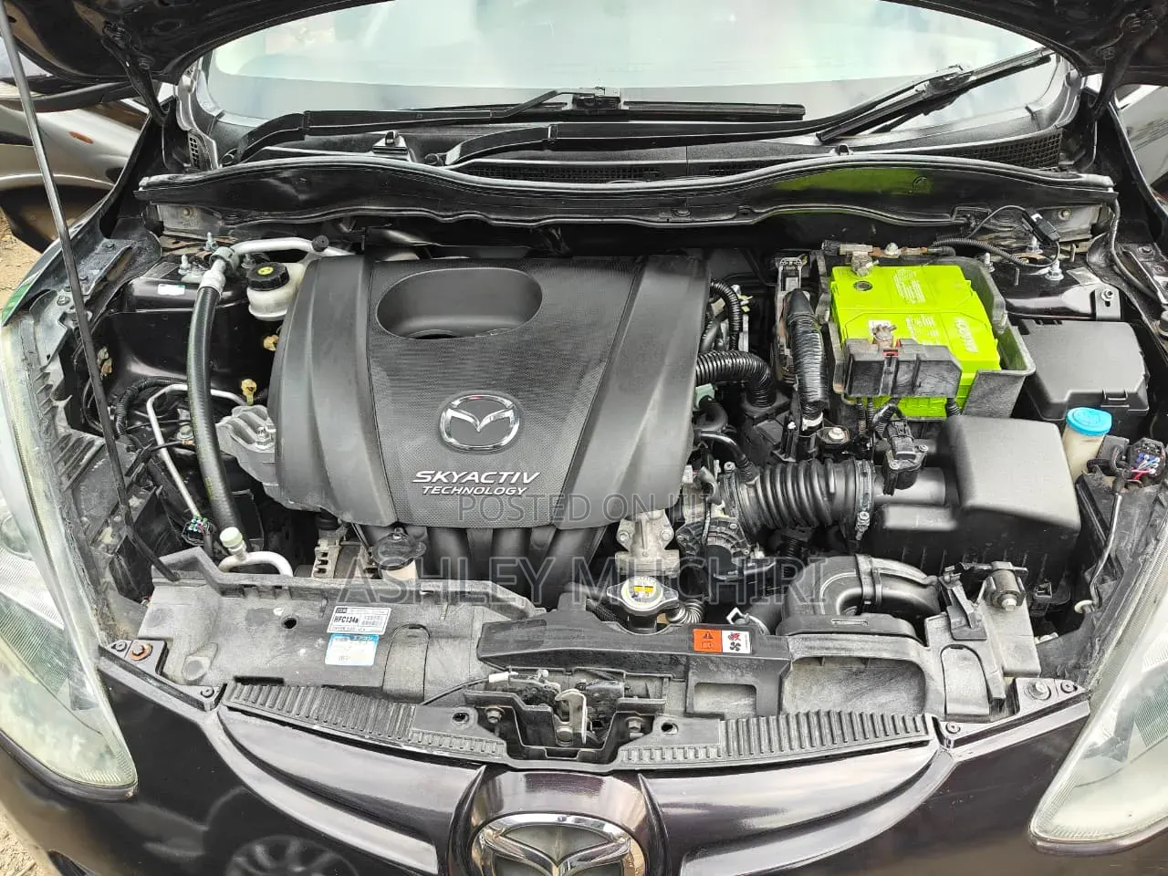 Toyota Vitz 2012 Maroon