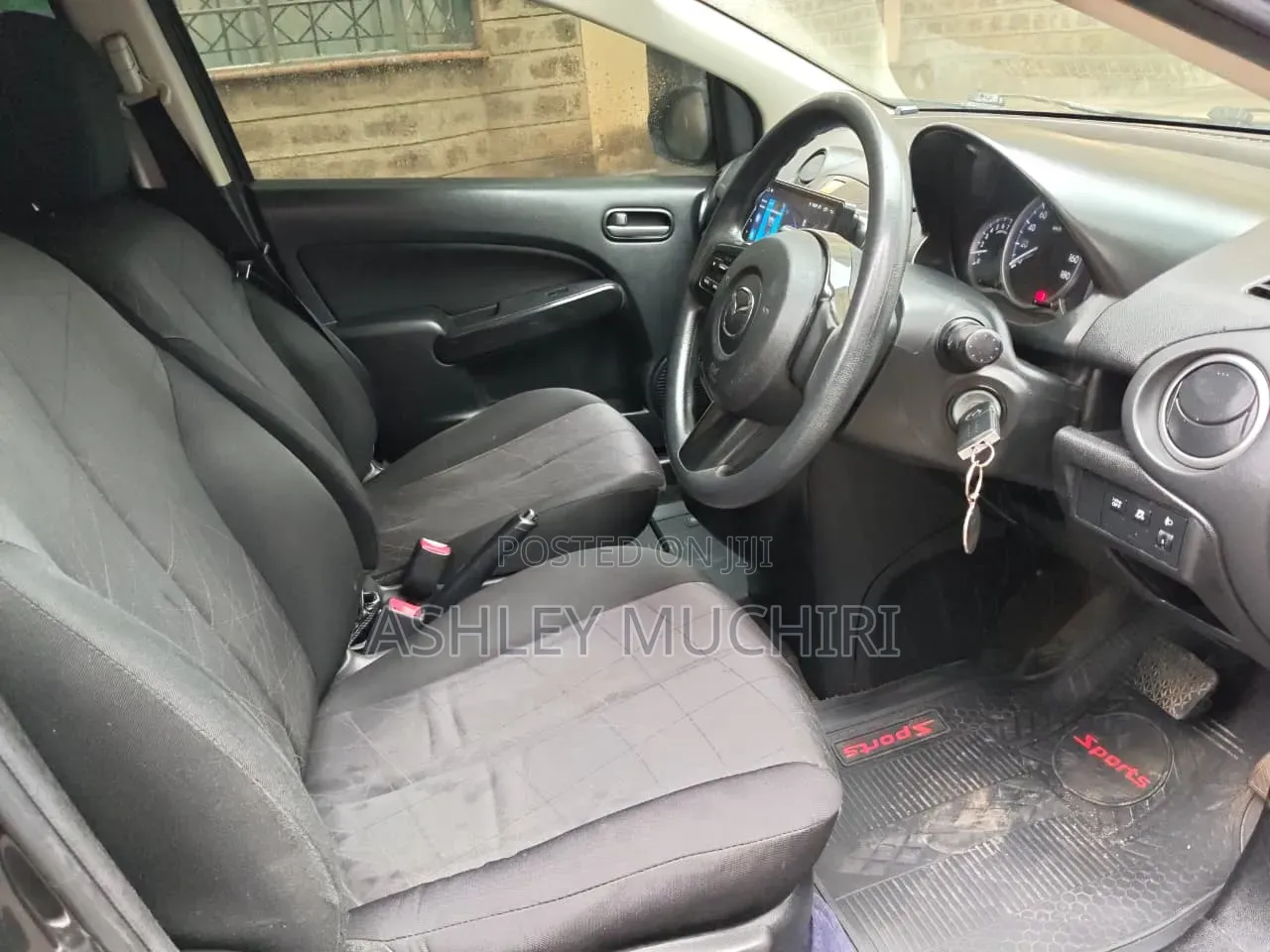 Toyota Vitz 2012 Maroon