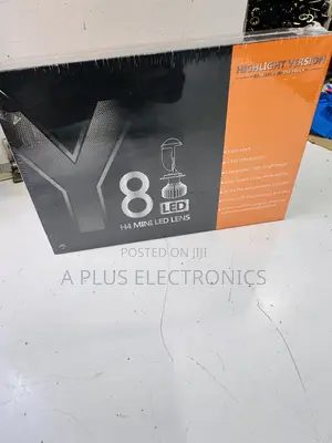 Y8 H4 Mini Projector Headlights - Xenon White Bulbs