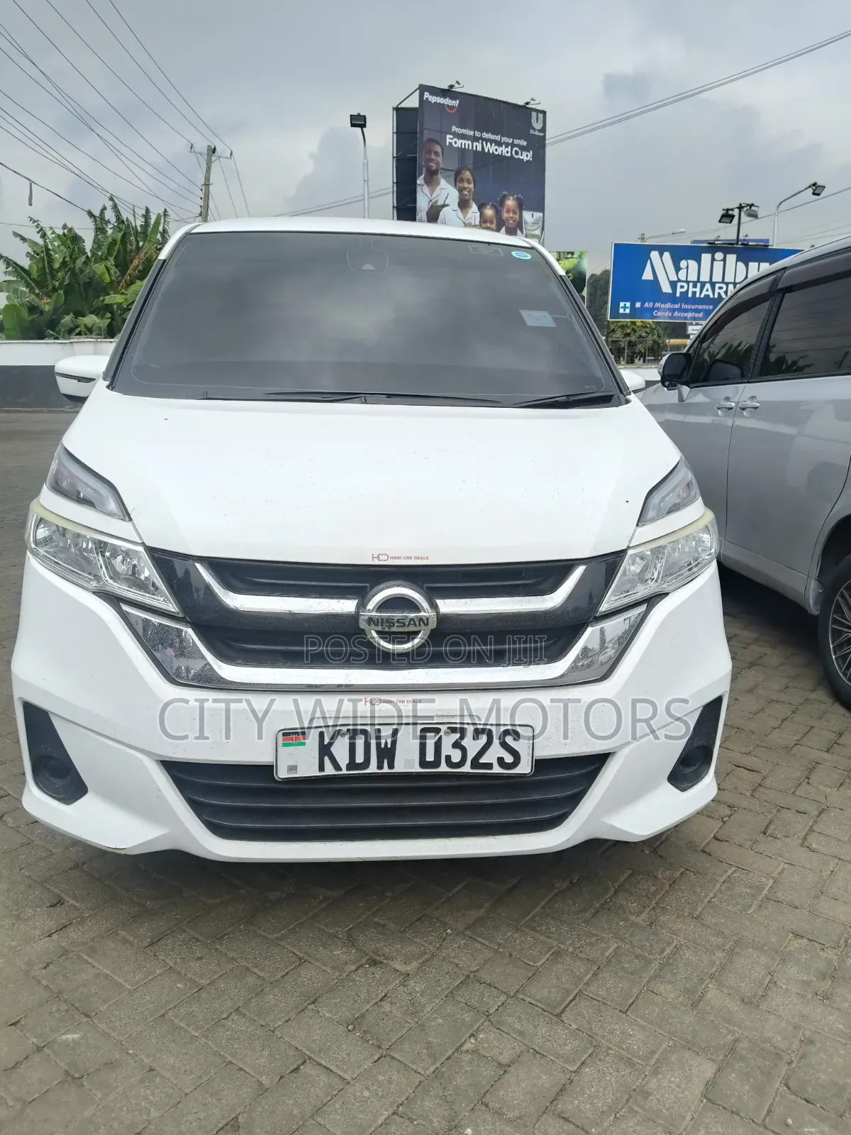 Nissan Serena 2019 White