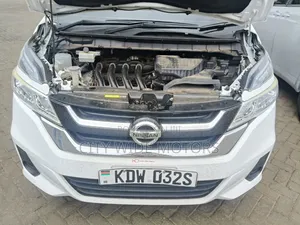 Nissan Serena 2019 White