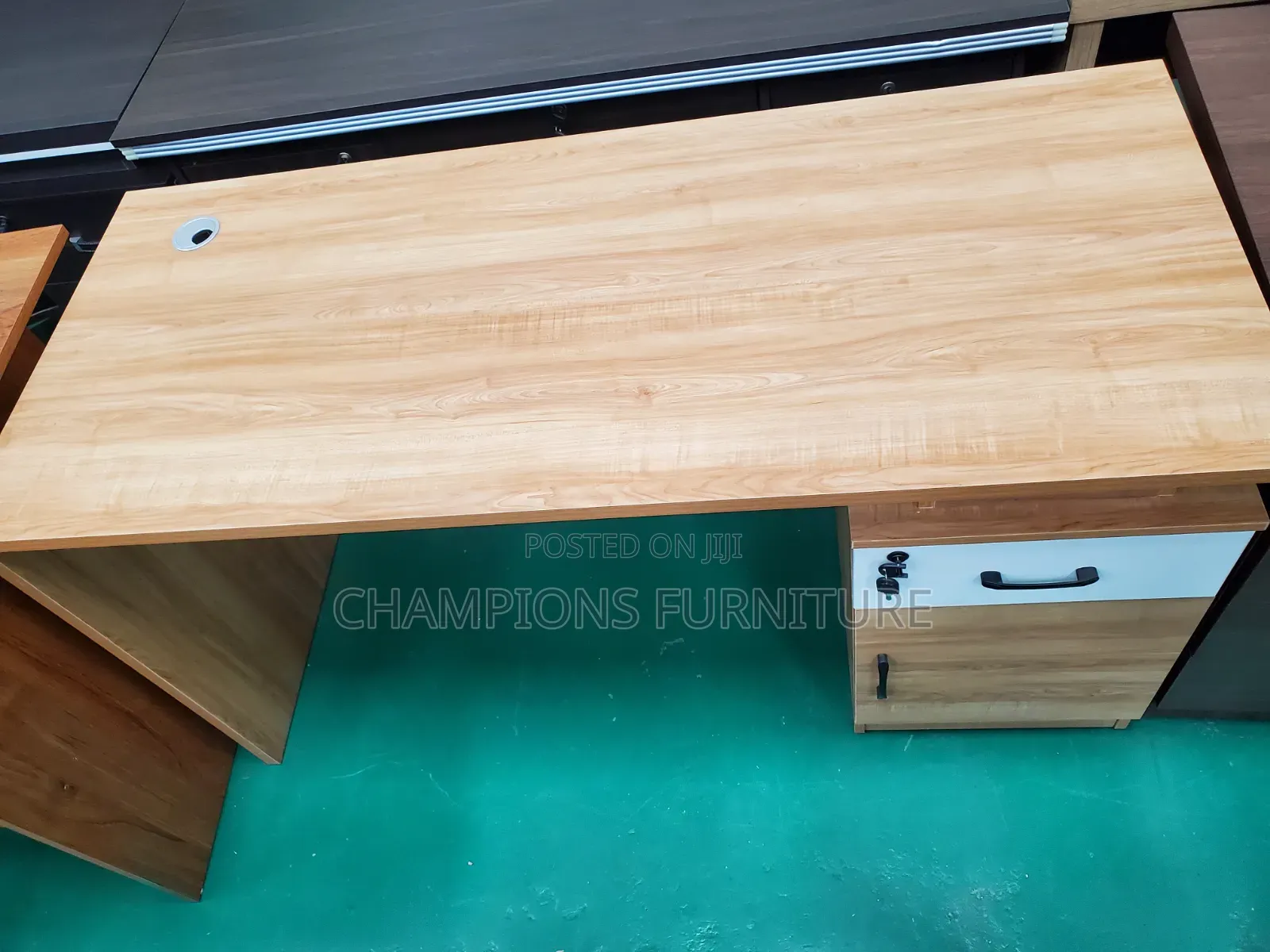 1.4M Urban Dual Tone Office Desk