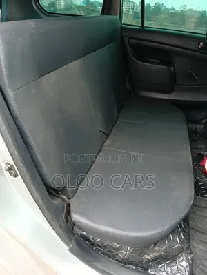Toyota Succeed 2019 Silver