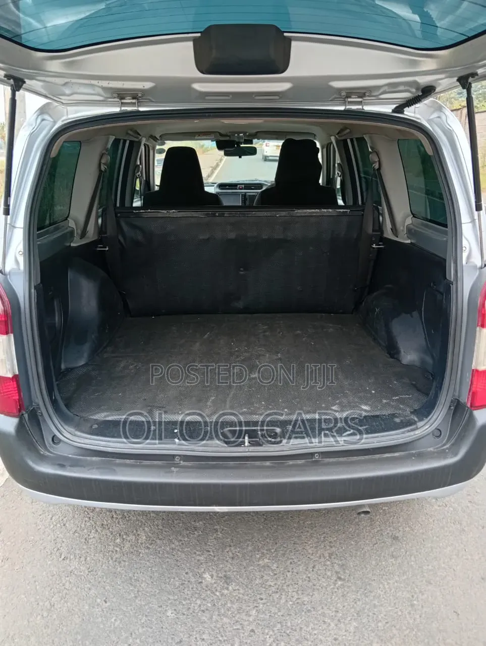 Toyota Succeed 2019 Silver