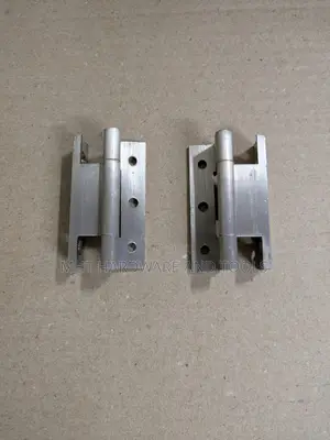 R Hinges Brass