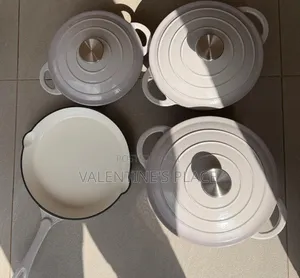 Premium Enameled Cast Iron Cookware Set (4 PCS